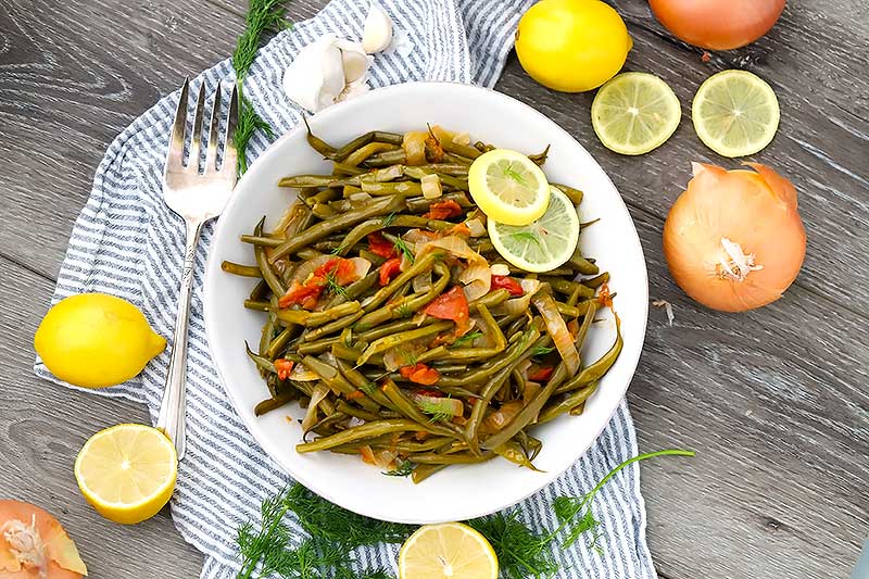 A bowl of Greek green beans.